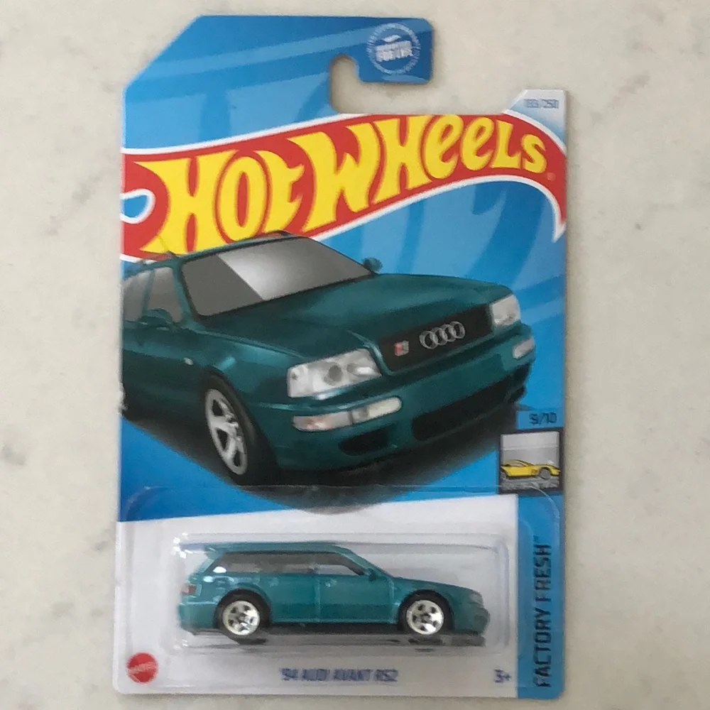 '94 Audi Avant RS2 Toy Car - Blue